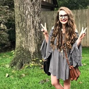 Meet your Posher, Madeleine rose